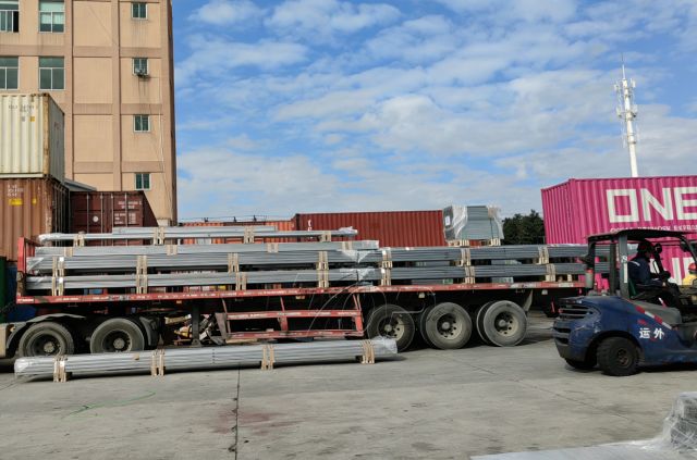 Topfencesolar жөнелтуді жаңарту: ZAM болат жерге орнату құрылымдары Кореяға Сямэнь зауытынан жеткізілді